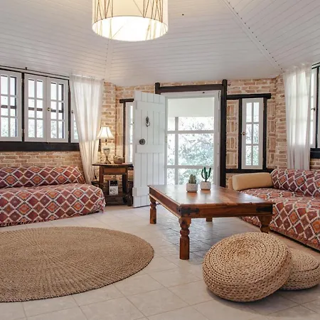 Vartan's Summer House Holiday home